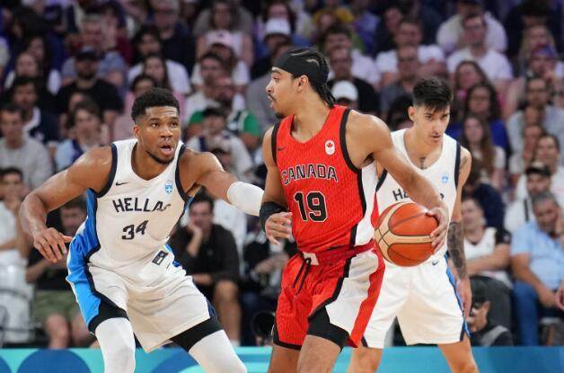 1722150680470016454.jpg 字母哥巨变之旅:11年前未入籍,如今成希腊名片