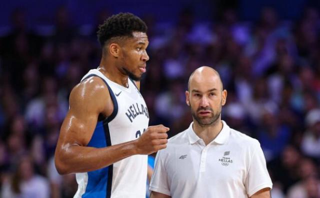 1722150692905016926.jpg 字母哥巨变之旅:11年前未入籍,如今成希腊名片