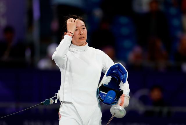 1722086561644036356.jpg HTH.com-女子重剑首轮孙一文加时告负,首轮出局无缘卫冕