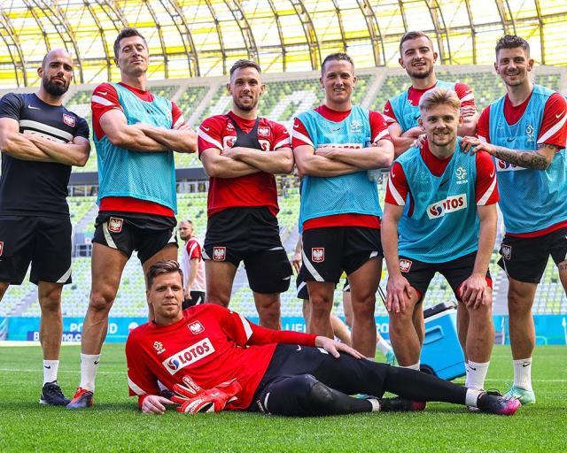 HTH.com-【前瞻】波兰有莱万仍存弱点 还没开踢比分就定了？