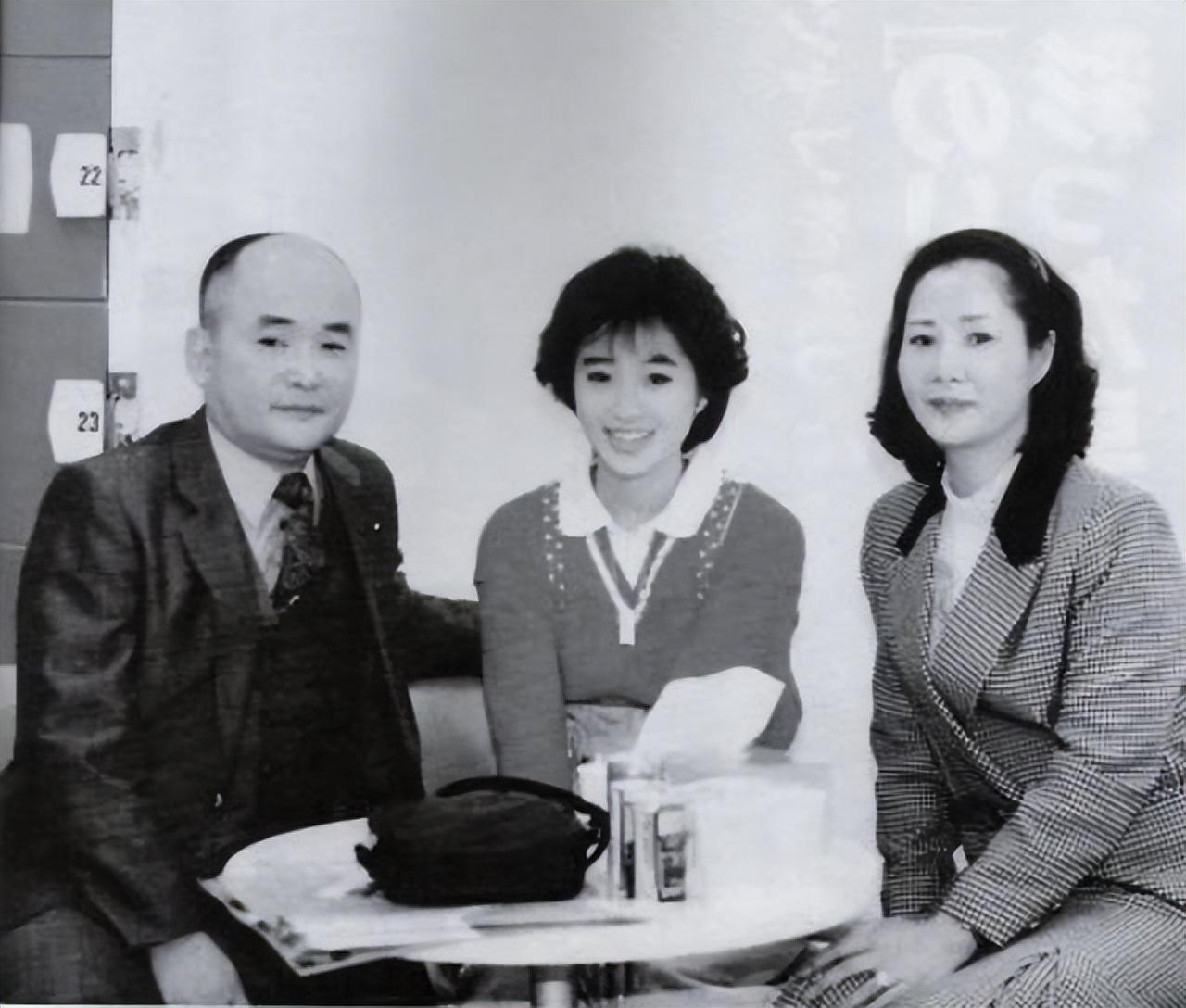 HTH.com-堕落的“清纯女星”酒井法子，这张腿间蝴蝶背后，隐藏着的故事